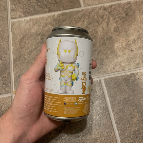 Funko Soda DC Comics The Flash Godspeed 1/15,000 Opened Can Common Variant - Picture 3 of 8